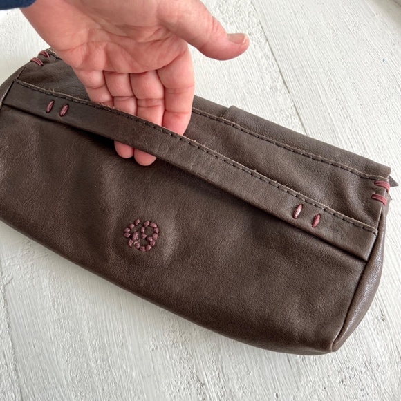 49 SQ MILES Brown Leather Fold Over Clutch with Back Strap - Picture 2 of 7